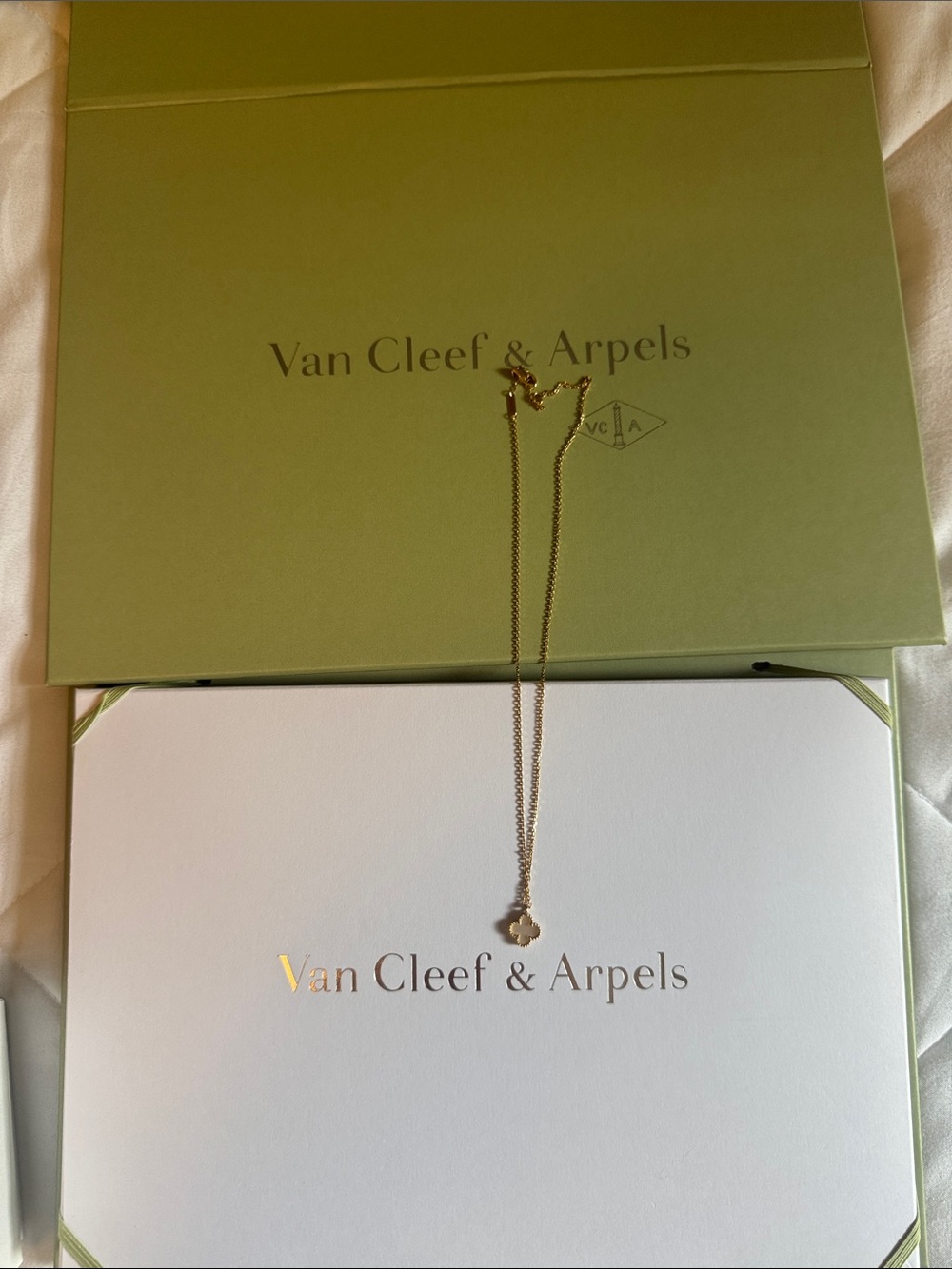 Real Van Cleef & Arpels Gold Alhambra Clover Necklace. Like new